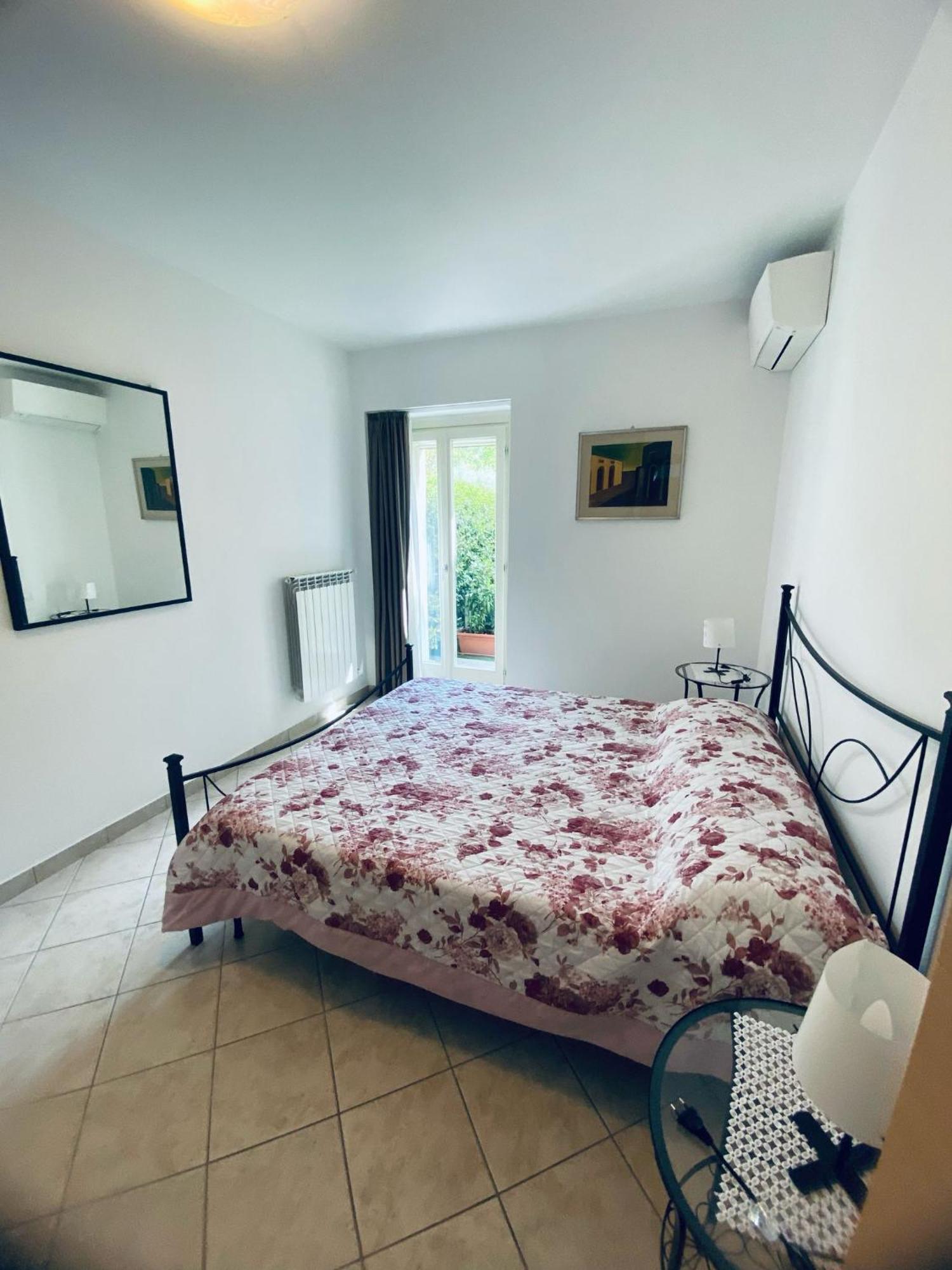 Alma Apartment Sirmione Cameră foto