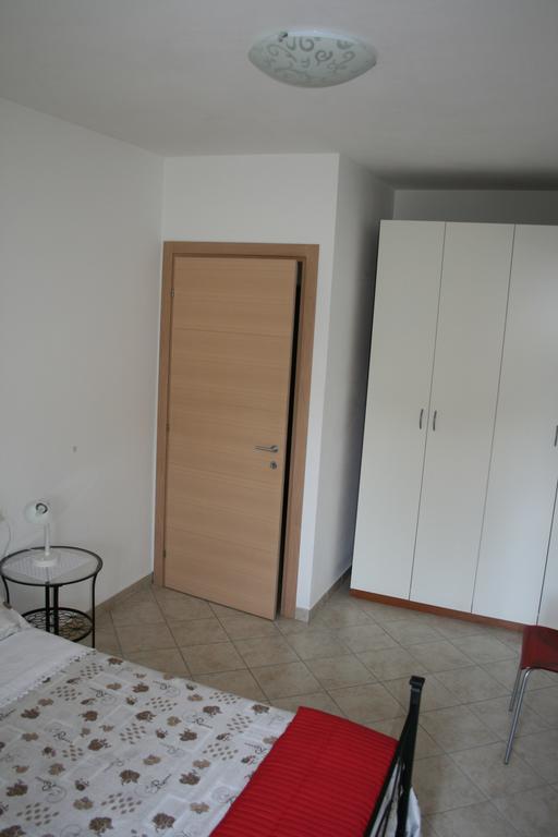 Alma Apartment Sirmione Exterior foto