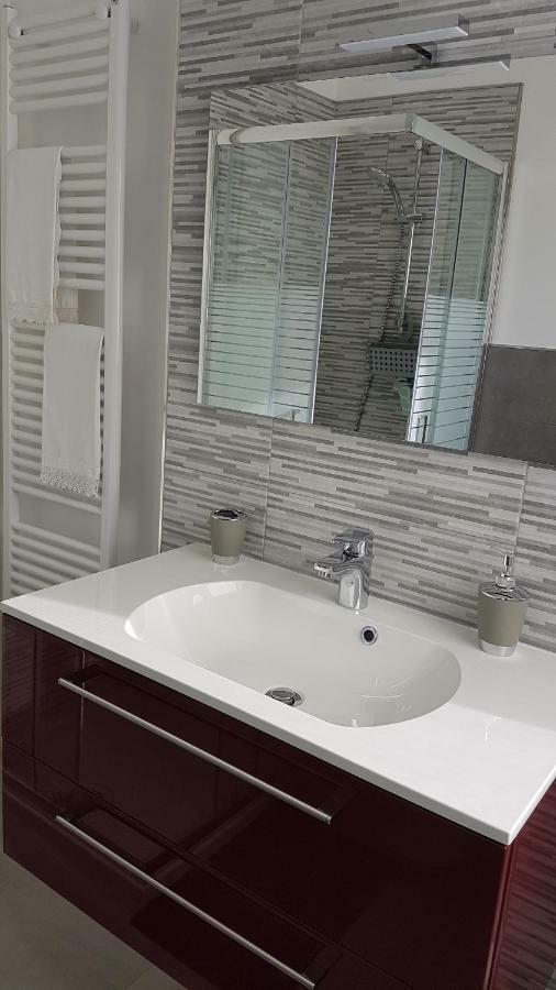 Alma Apartment Sirmione Exterior foto